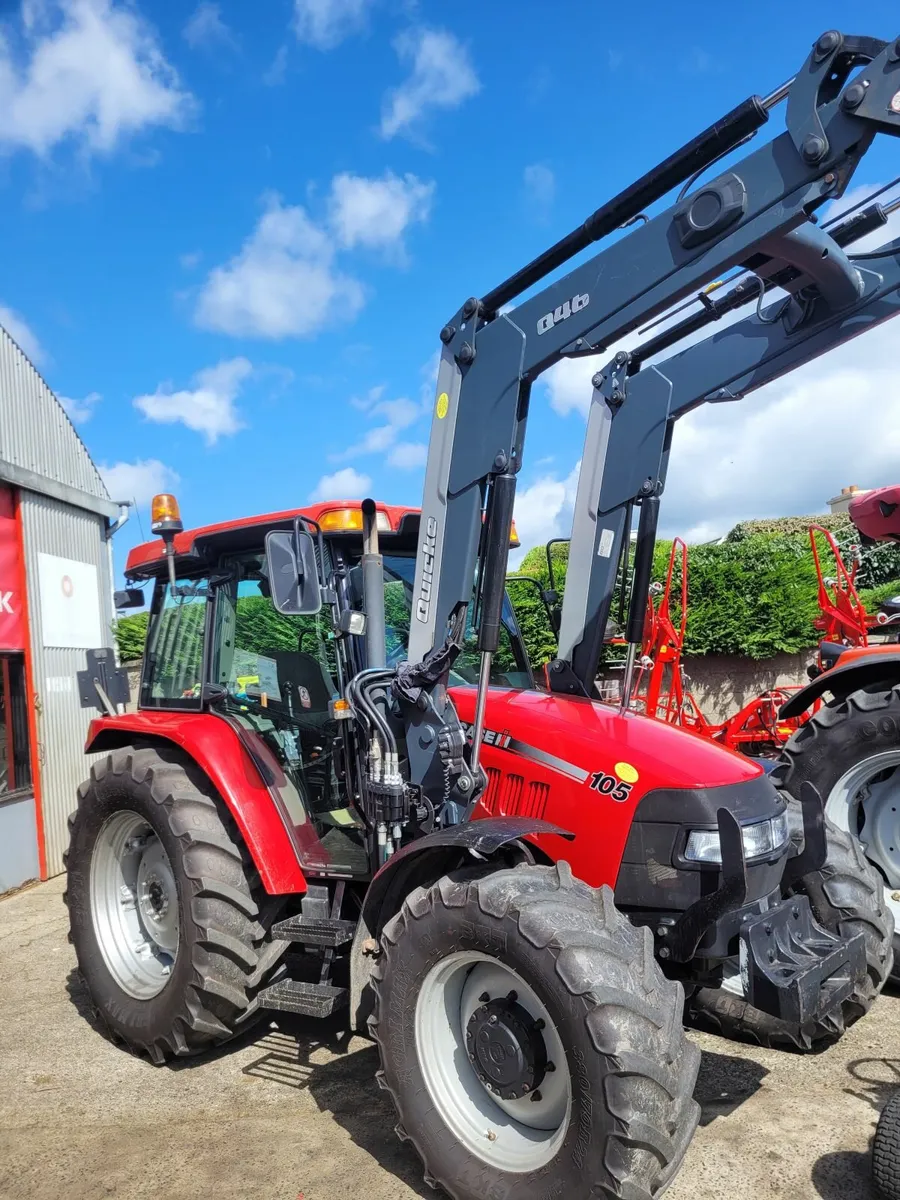 Case JXU 105 c/w Quicke loader - Image 1