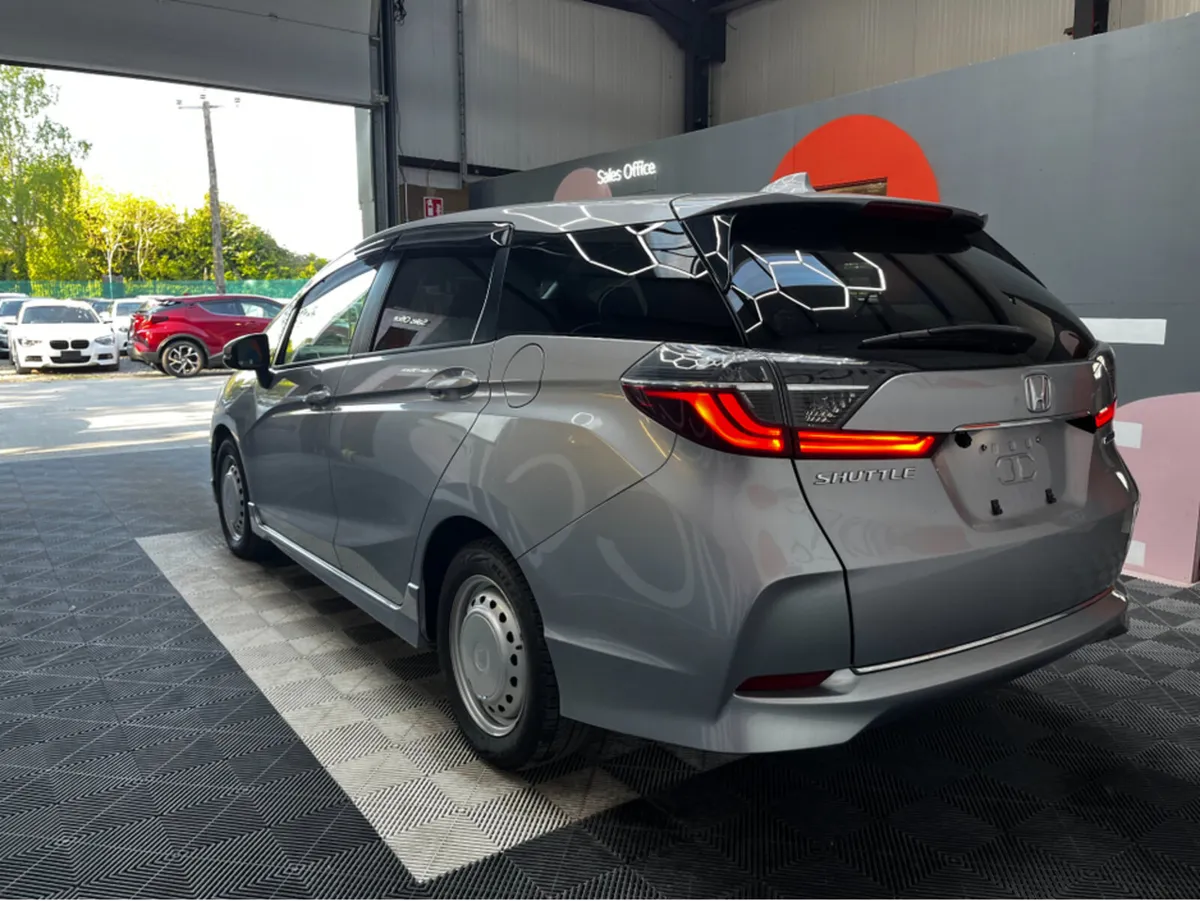 Honda Shuttle 1.4 HYBRID / 63k KMs / ADAPTIVE CRUI - Image 4