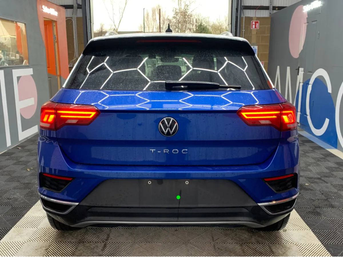 Volkswagen T-Roc 1.5 TSI / 59k KMs / Reverse Camer - Image 4