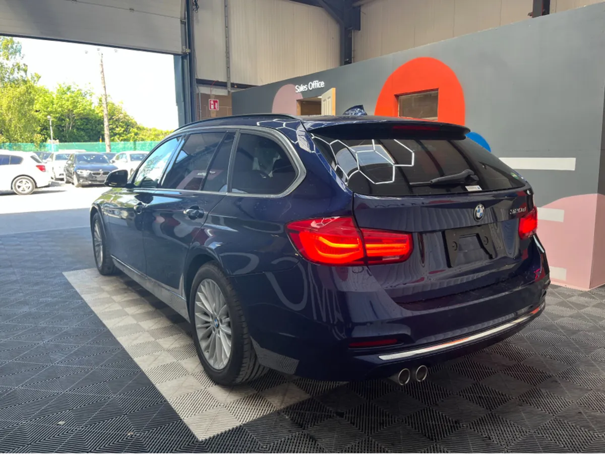 BMW 3-Series 320D TOURING / 108k KMs / HEATED SEAT - Image 4