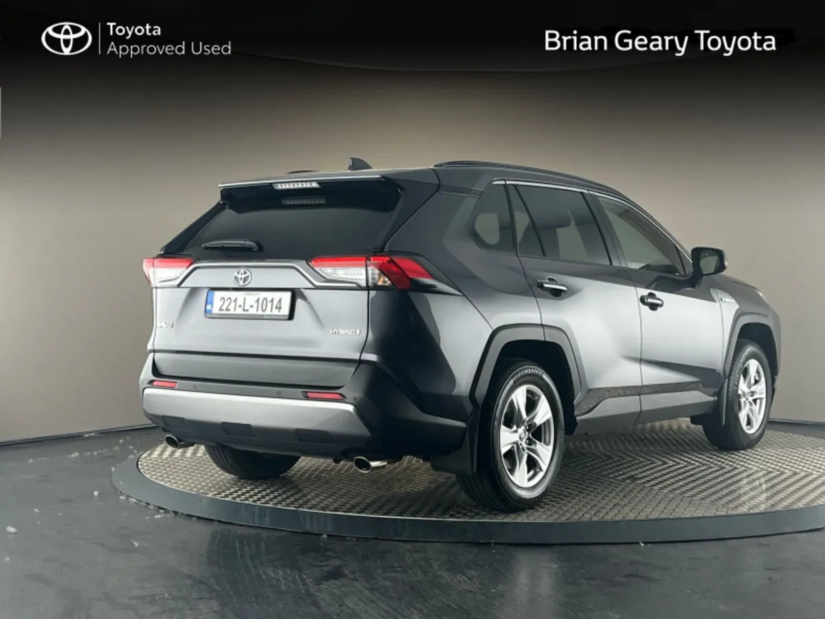 Toyota RAV4 HYBRID LUNA 2WD - Image 2