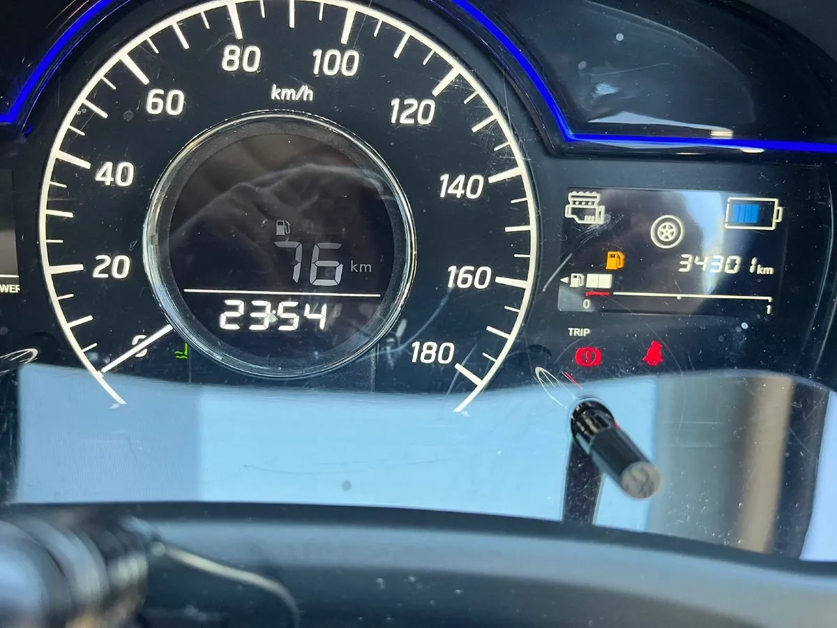 NISSAN NOTE HYBRID 202(AUTOMATIC)FOR SALE - Image 2