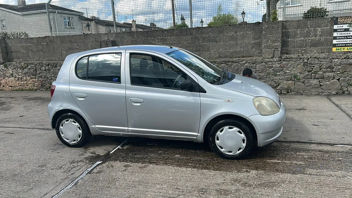 TOYOTA YARIS 1.3 LUNA - Image 3