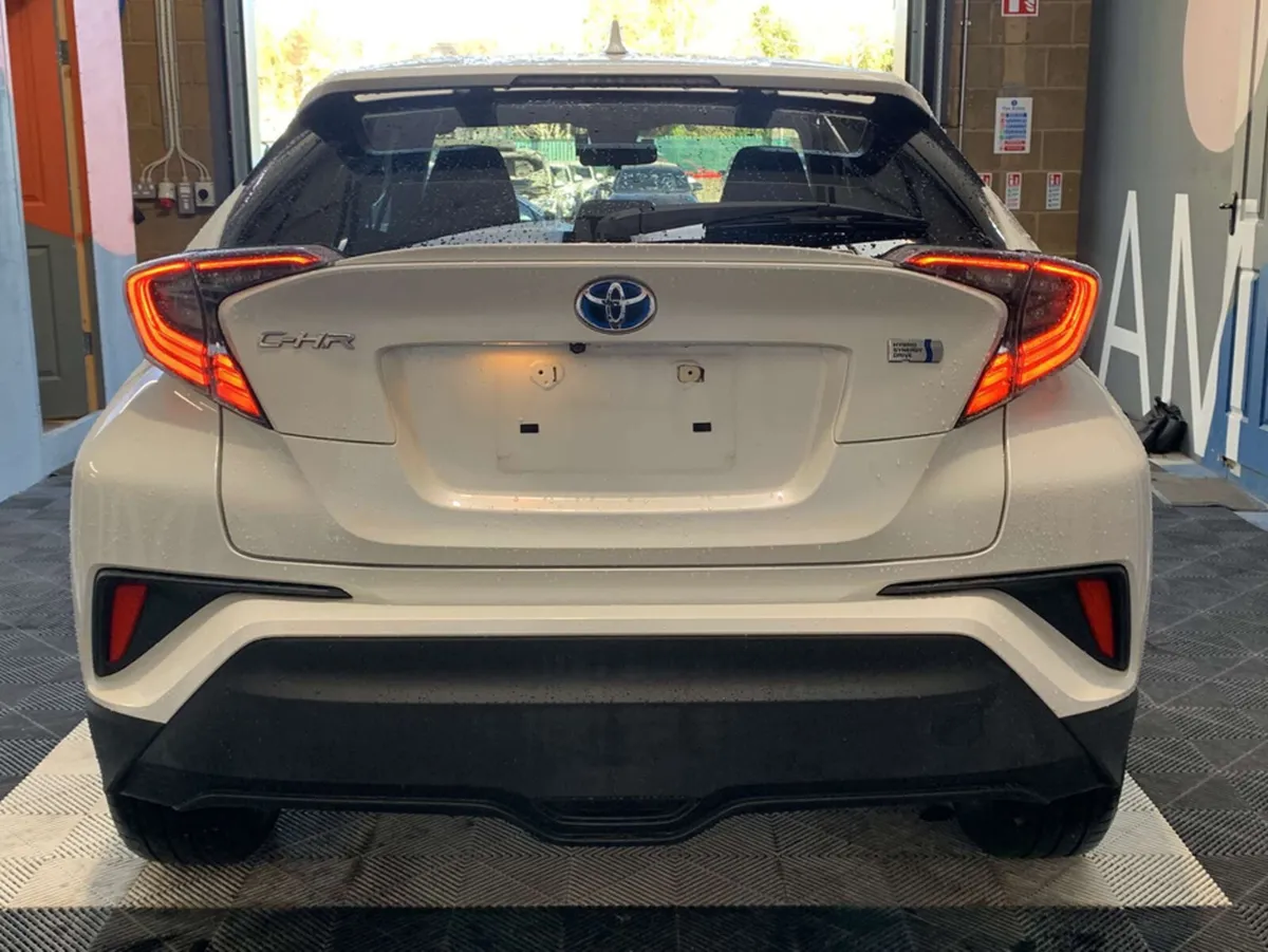 Toyota C-HR Toyota C-HR 1.8 Hybrid / Cruise Contro - Image 4