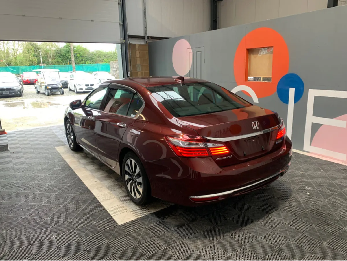 Honda Accord Honda Accord 2.0 Hybrid / 21k KMs / R - Image 4