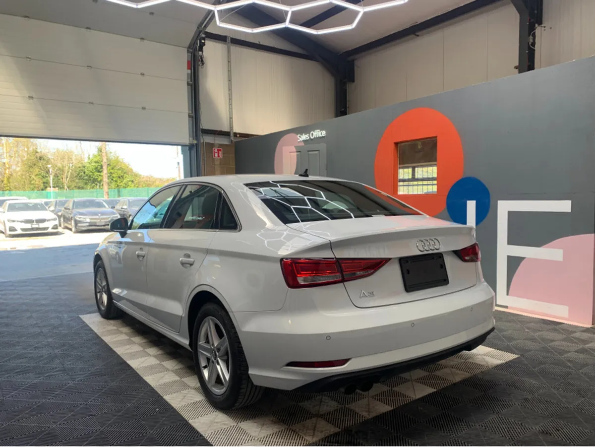 Audi A3 30 TFSI AUTOMATIC / 22k KMs / Adaptive Cru - Image 4