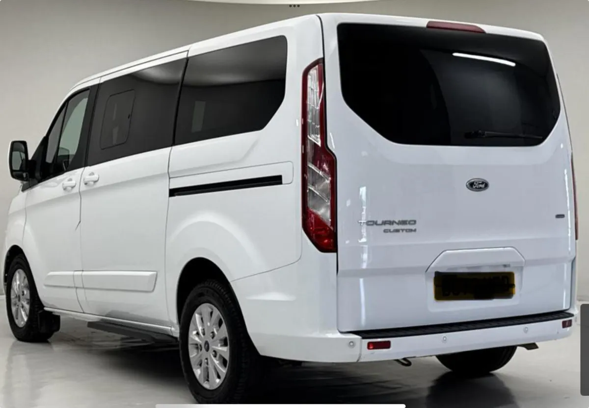Ford Tourneo Custom 2022 Hybrid Petrol - Image 4