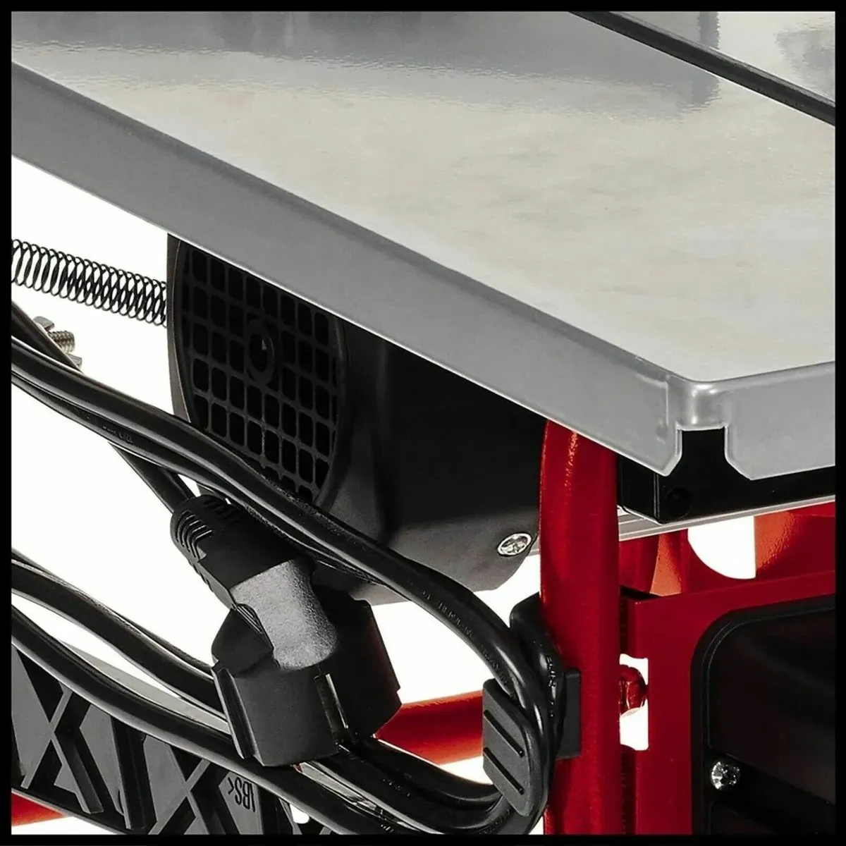 Compact Woodworking Saw: Perfect for Projects - Image 2
