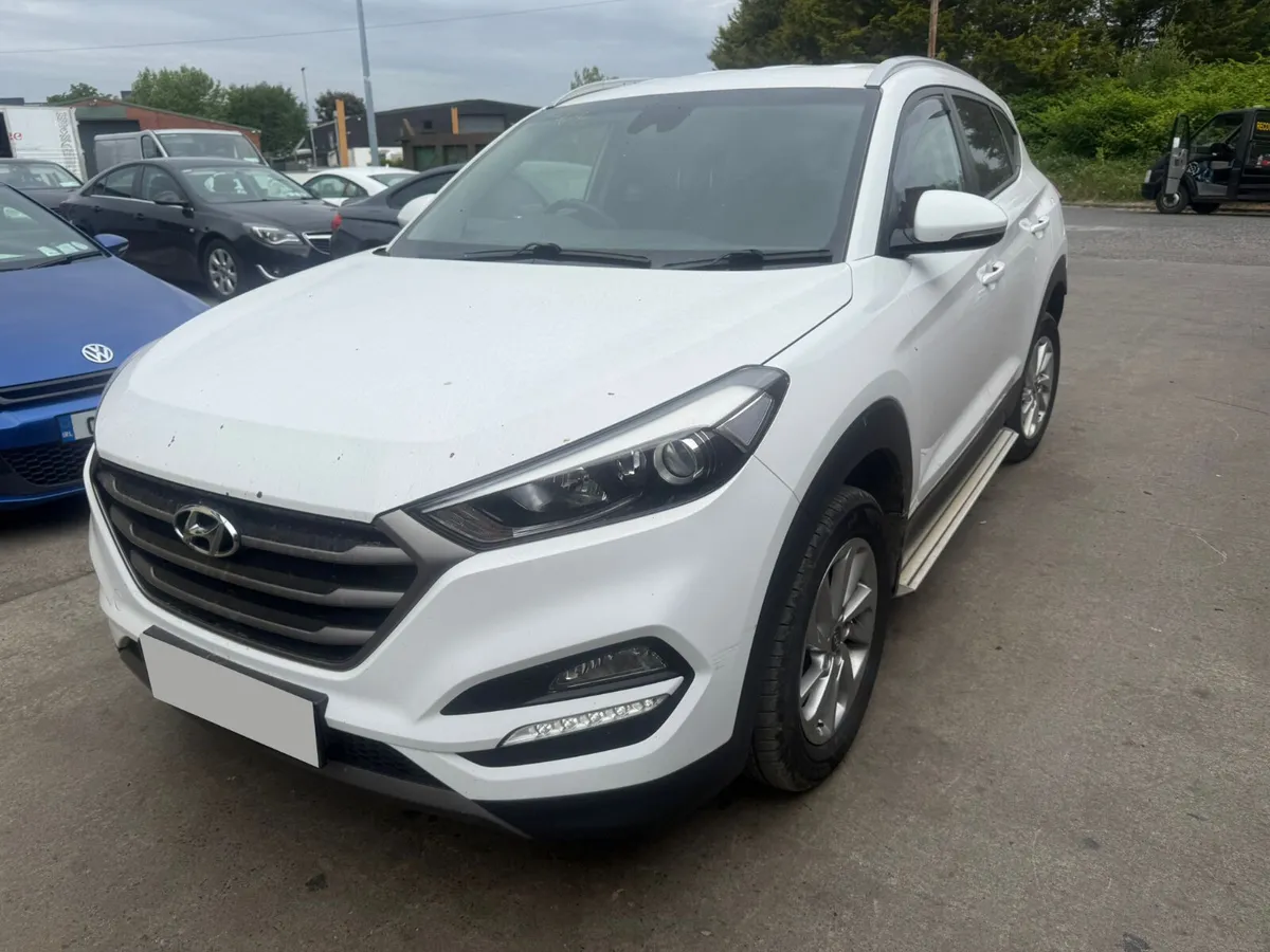 2017 HYUNDAI TUCSON 1.7 DIESEL FOR BREAKING - Image 2