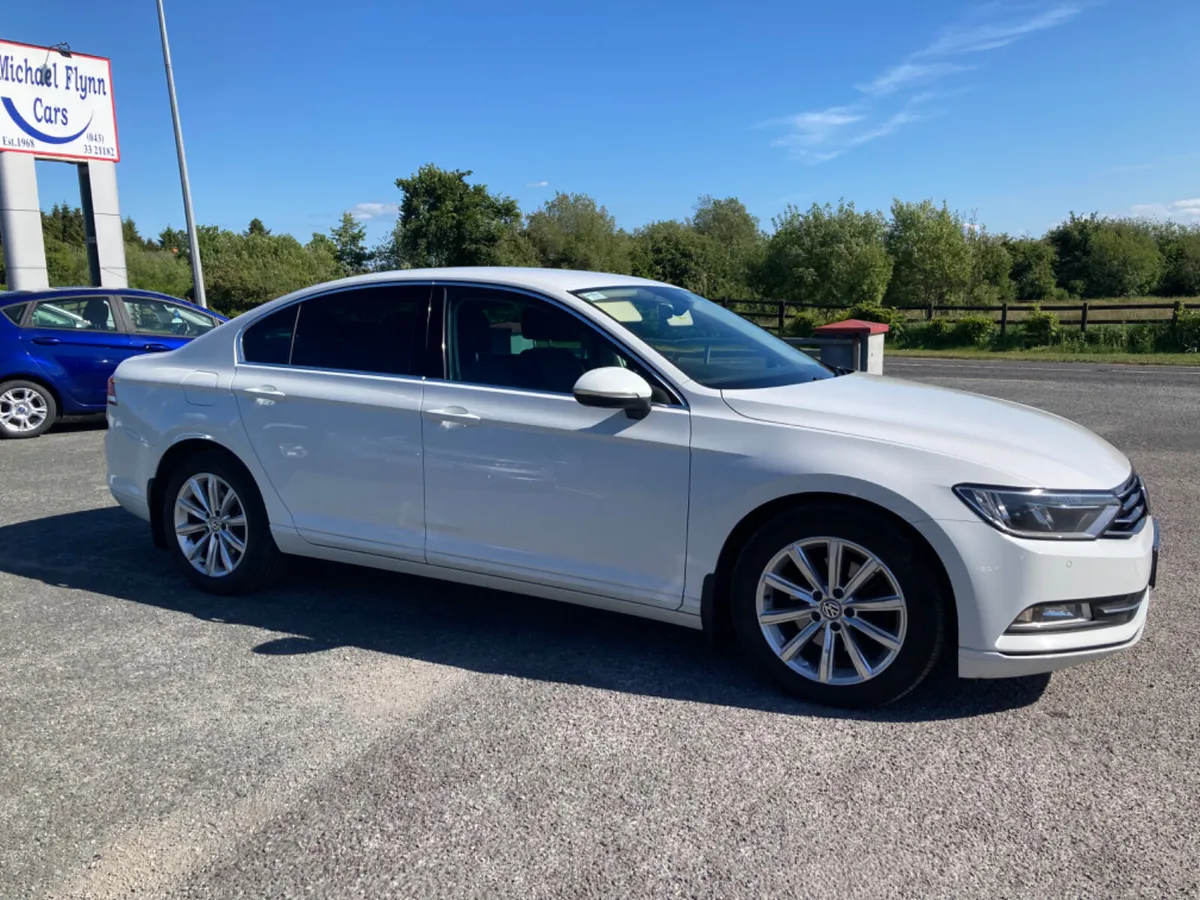Volkswagen Passat 2.0 TDi Highline 170 bhp 152 - Image 3