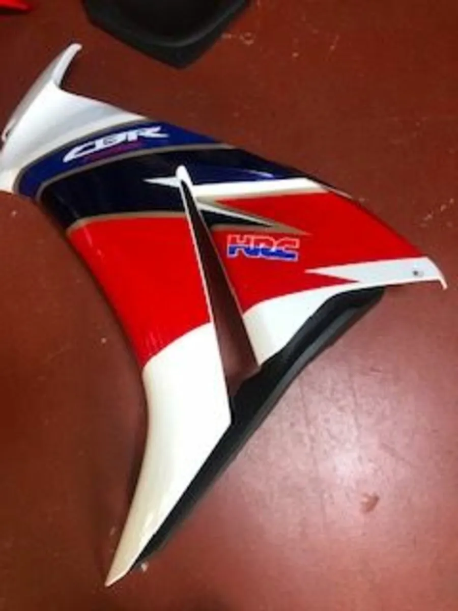 Genuine Honda HRC SP Fireblade brand new body work - Image 2