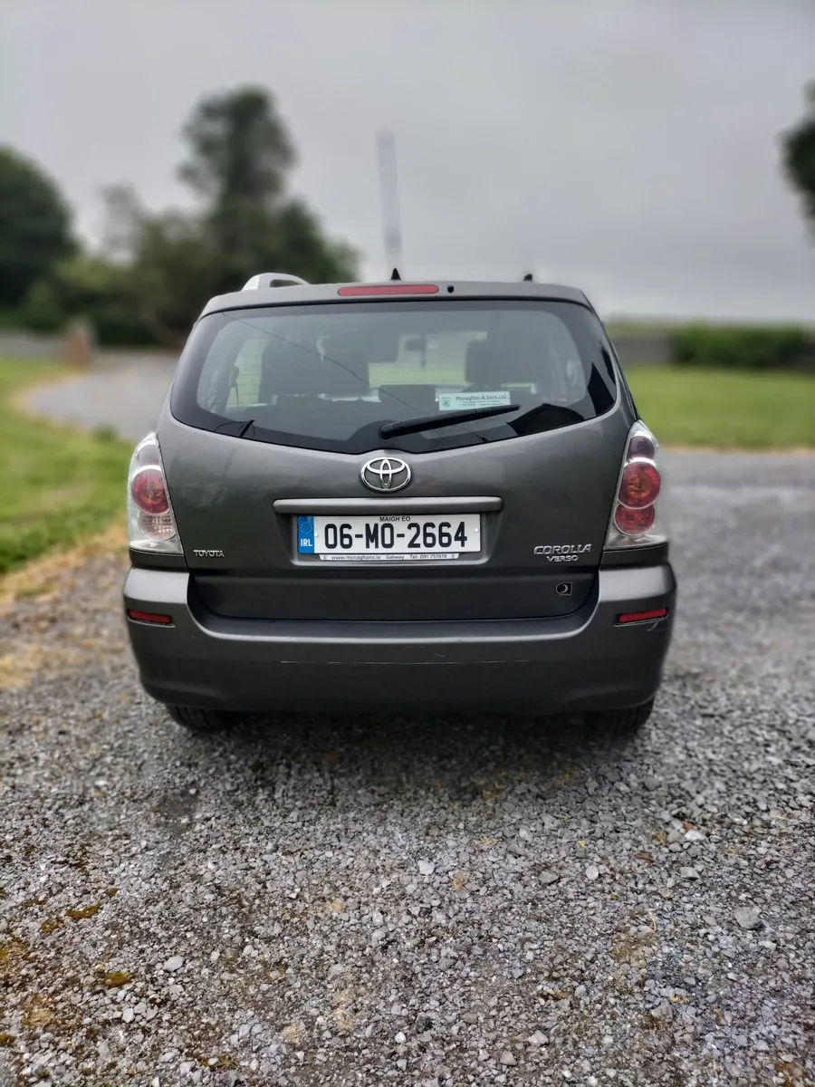 Toyota Corolla 2006 Verso 1.6 - Image 2