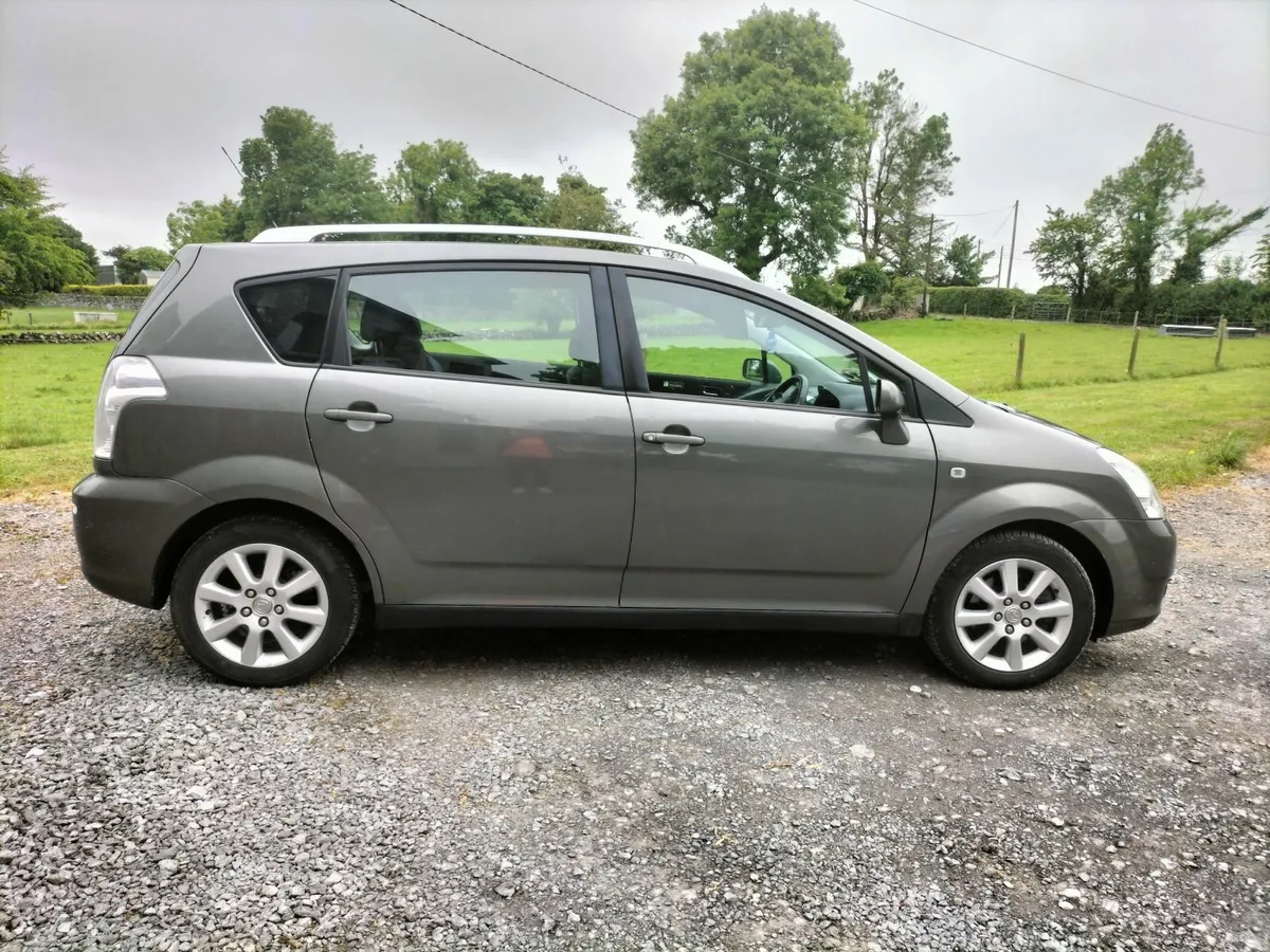 Toyota Corolla 2006 Verso 1.6 - Image 3