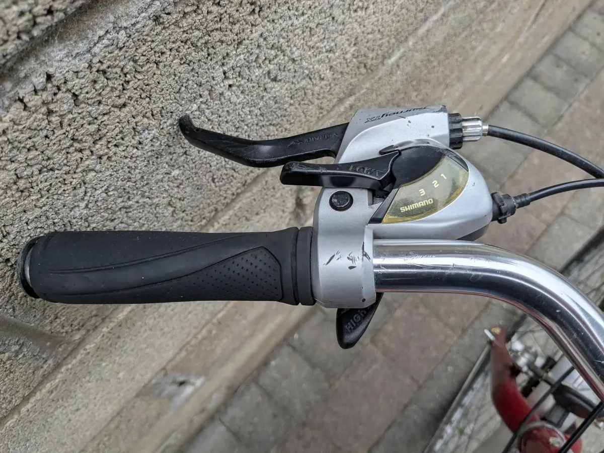 Raleigh Pioneer 2 mens hybrid bike - Image 4