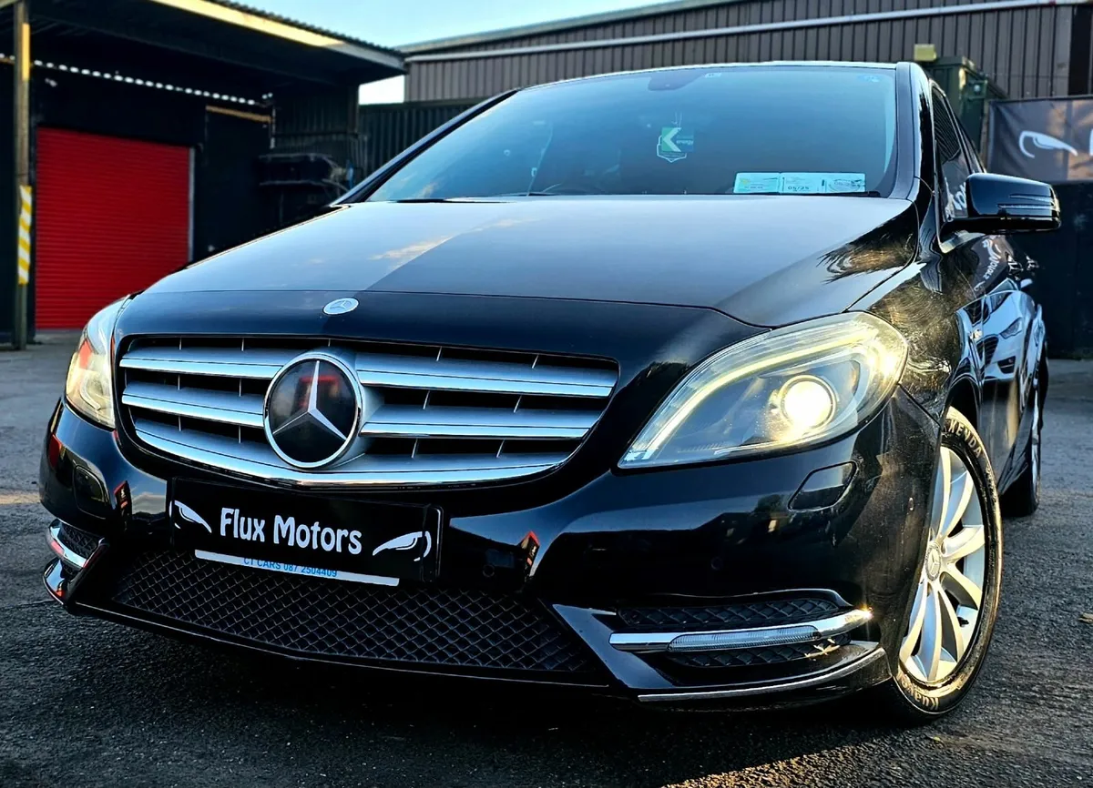 2012 Mercedes Auto B180 Sport  – Only 135k KM - Image 3