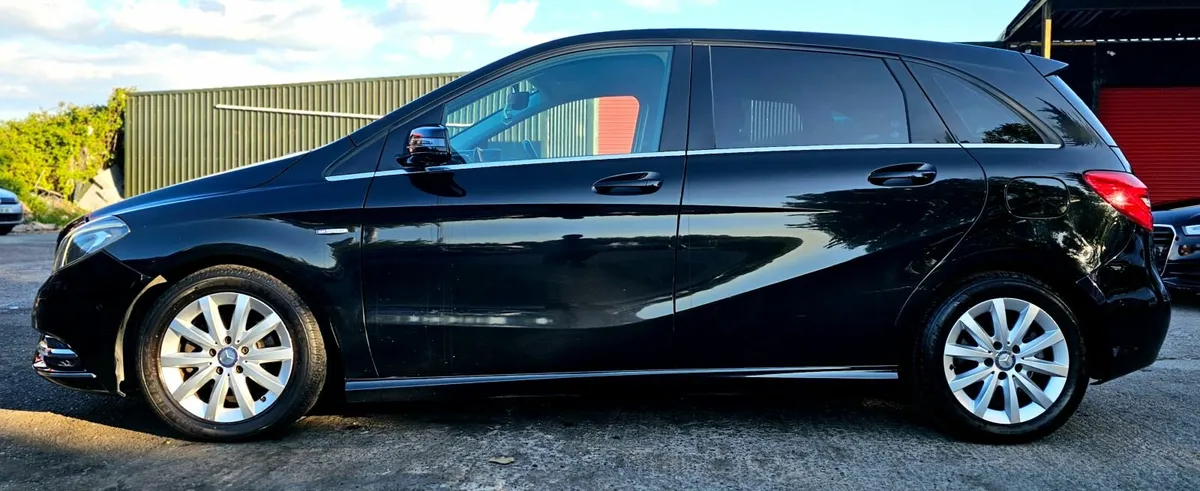 2012 Mercedes Auto B180 Sport  – Only 135k KM - Image 4