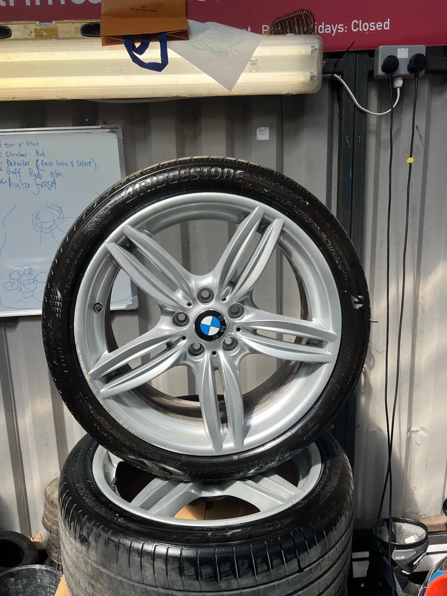 Car alloy/wheels - Image 3