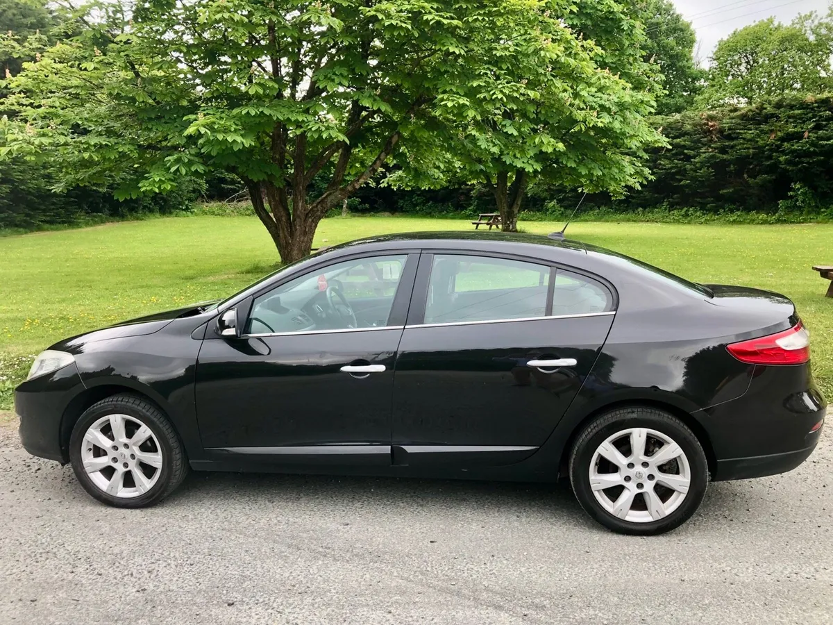 10 Renault Fluence 1.5 Dci Tom Tom Nct €1950 - Image 2