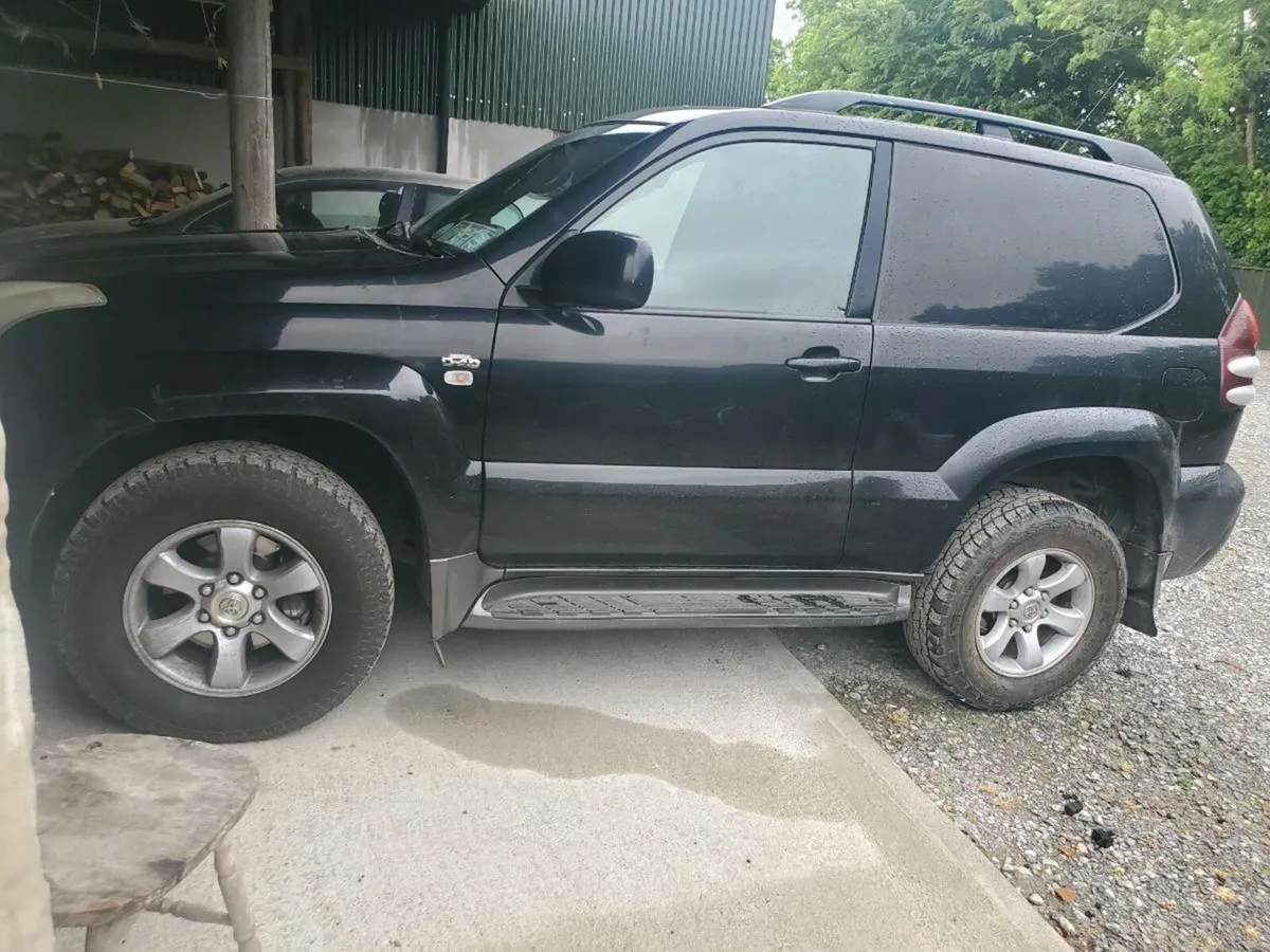 Toyota landcruiser - Image 3