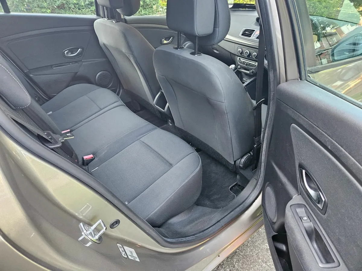 Renault Megane 2010 NCT 03/26 - Image 3