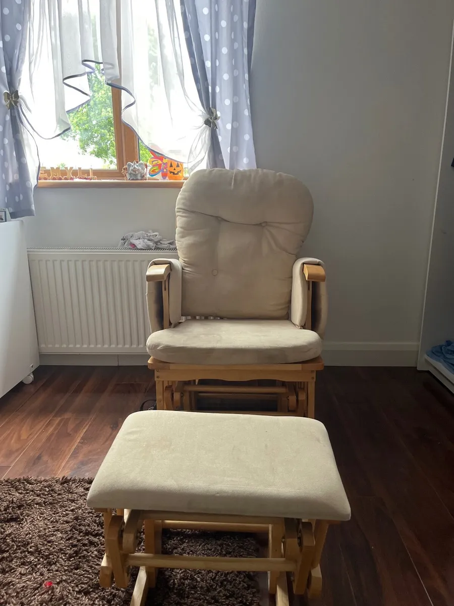 Rocking Chair - Image 2