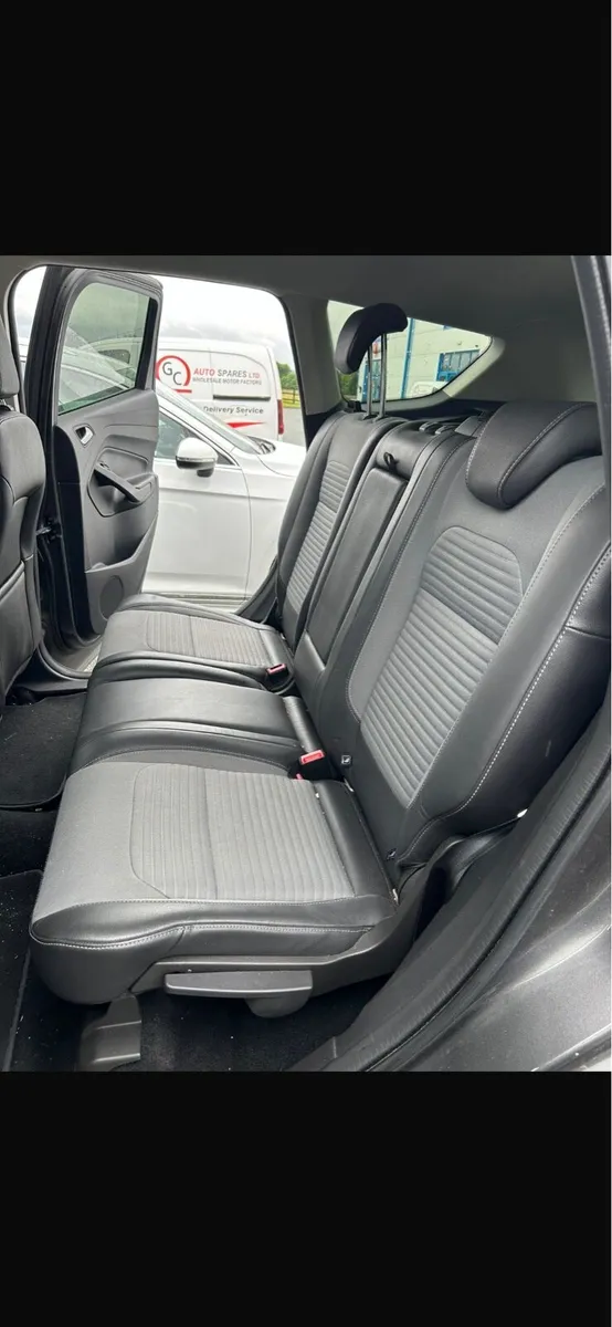 Ford Kuga - Image 2