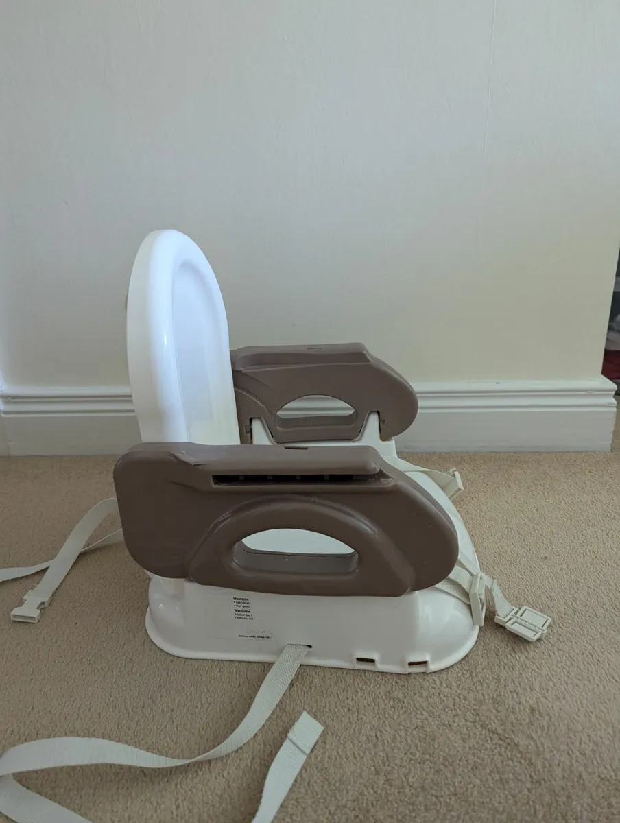 Booster seat for dining chair - Image 1
