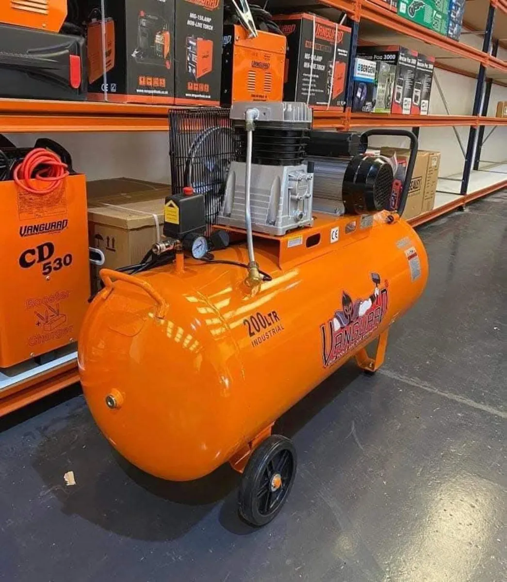 200 LITRE AIR COMPRESSOR 
Free delivery - Image 3