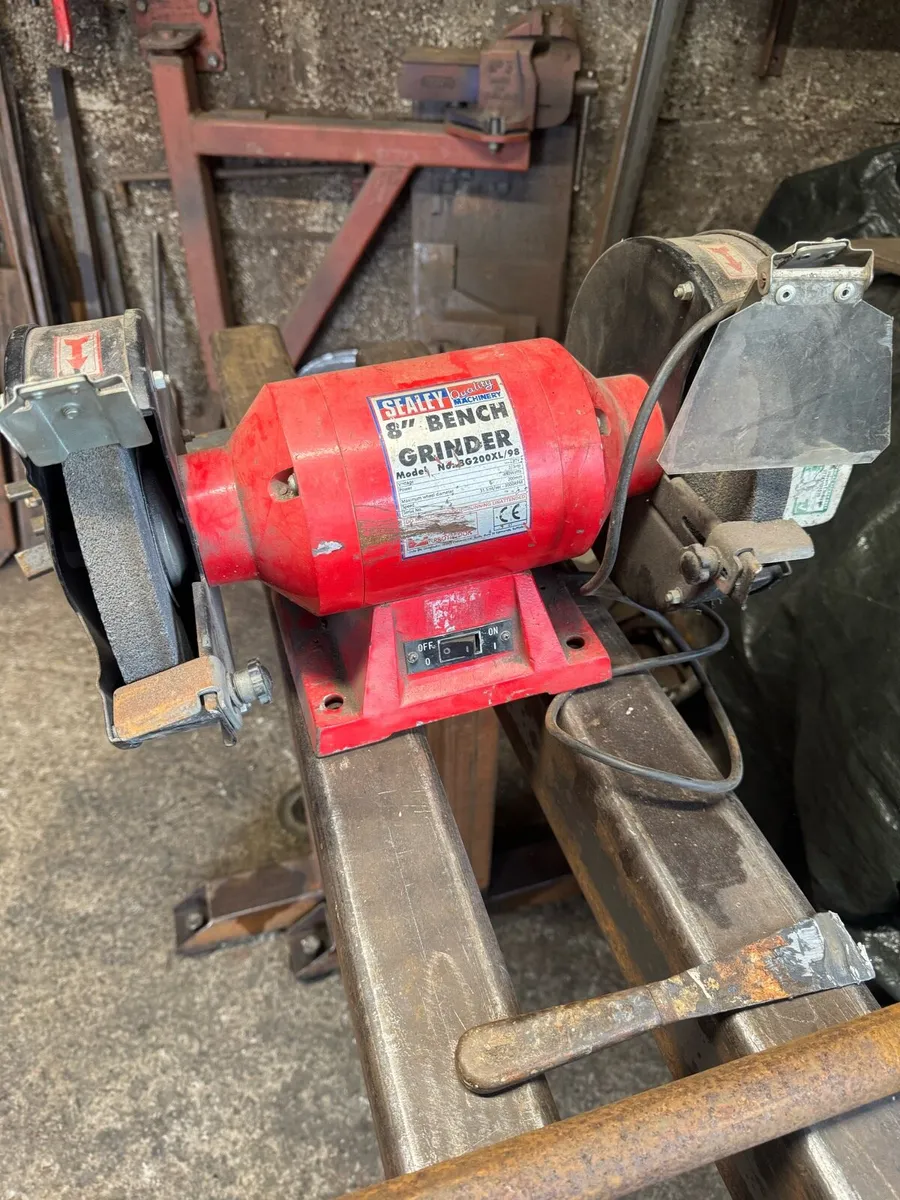 Bench grinder - Image 2