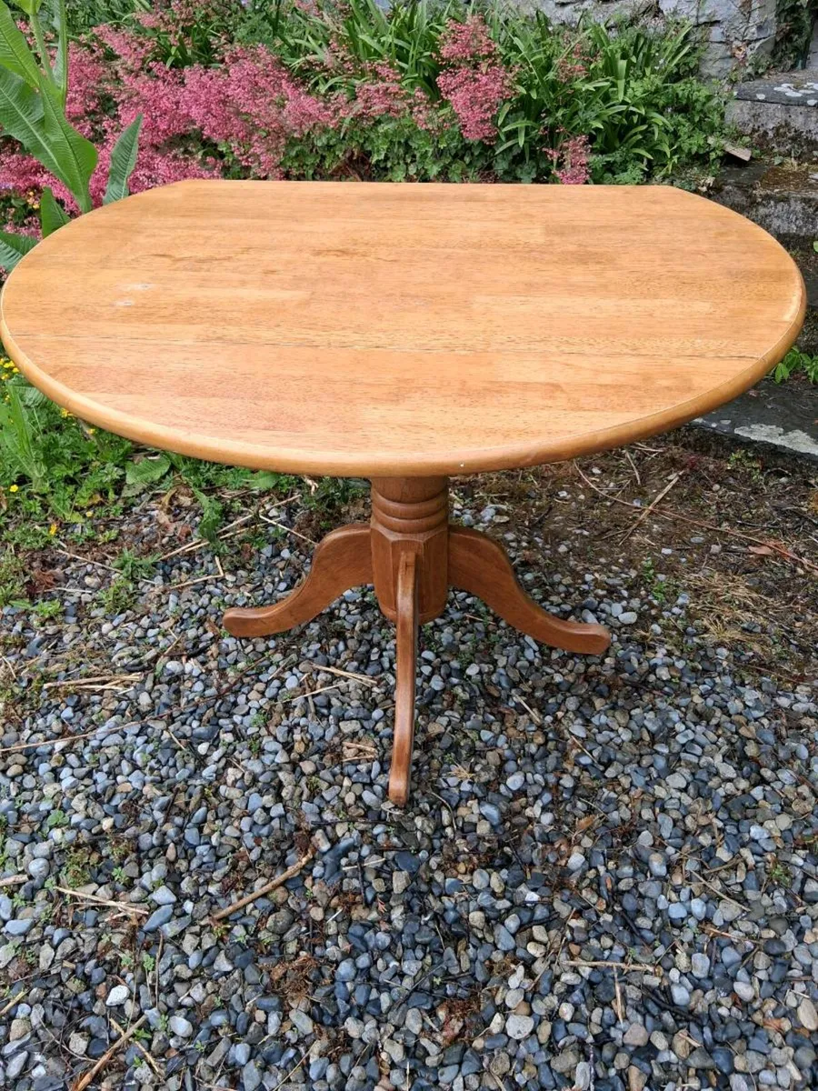 Drop leaf pedestal round table - Image 3