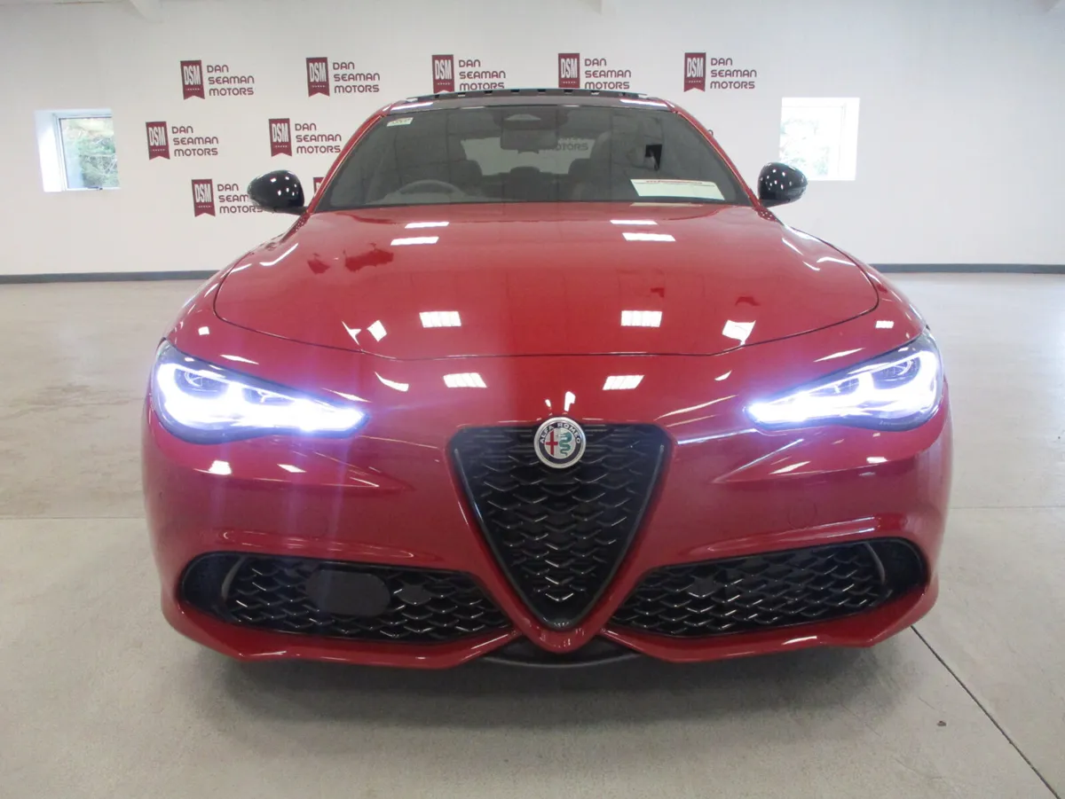 ALFA ROMEO GUILIA VELOCE 280BHP-PANORAMIC ROOF - Image 4