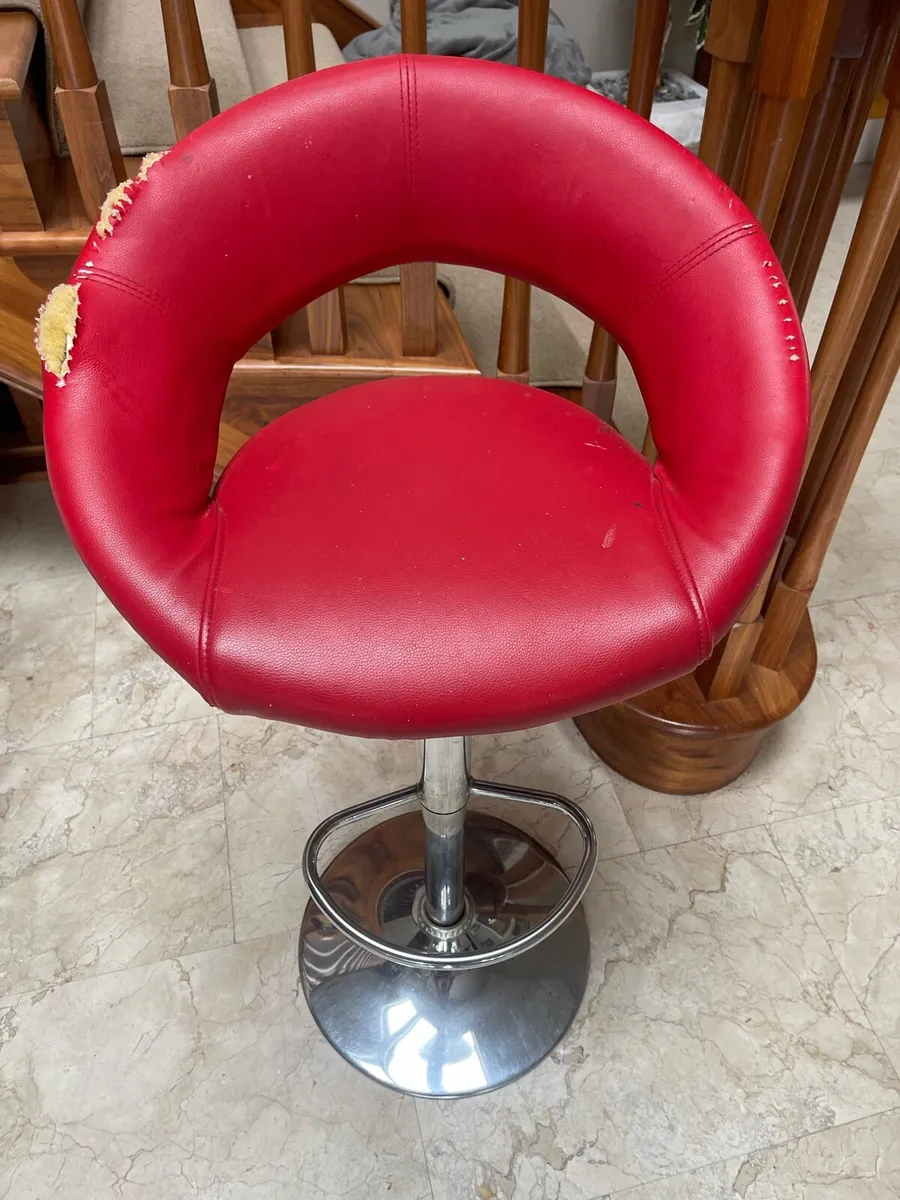 Free To Take Away - 3 x Tall Kitchen Island Stools - Image 2