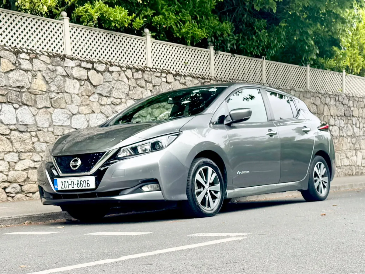 Nissan Leaf 2020!! 40KW!! AUTO!! ONLY 65K MILES!! - Image 2