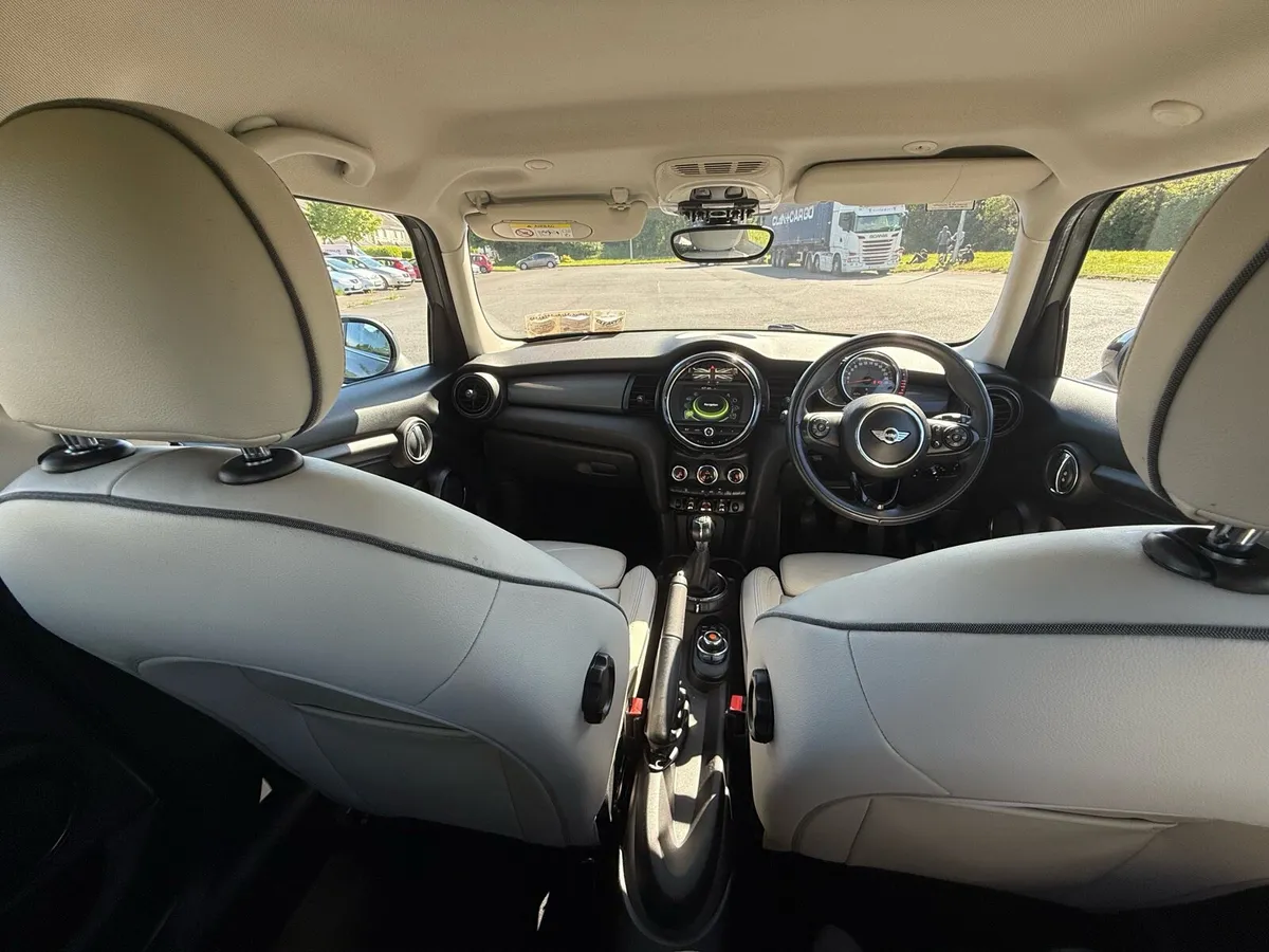 Mini Cooper 2017 1.5 Petrol 5DR | Chili Pack - Image 4