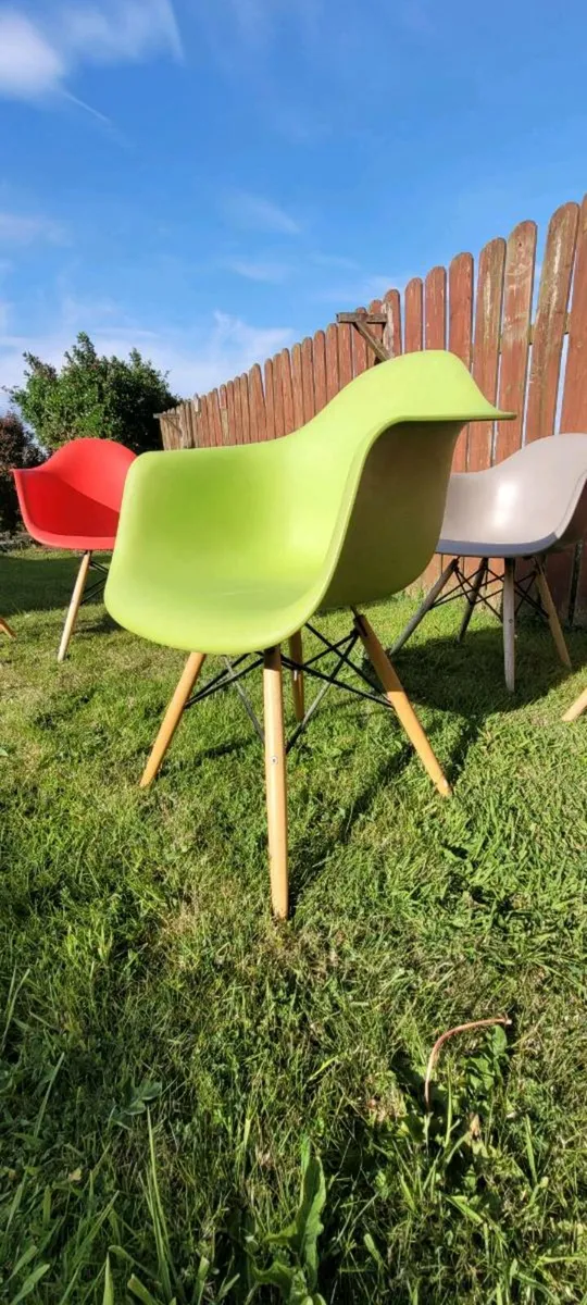 Chairs for sale - Image 1