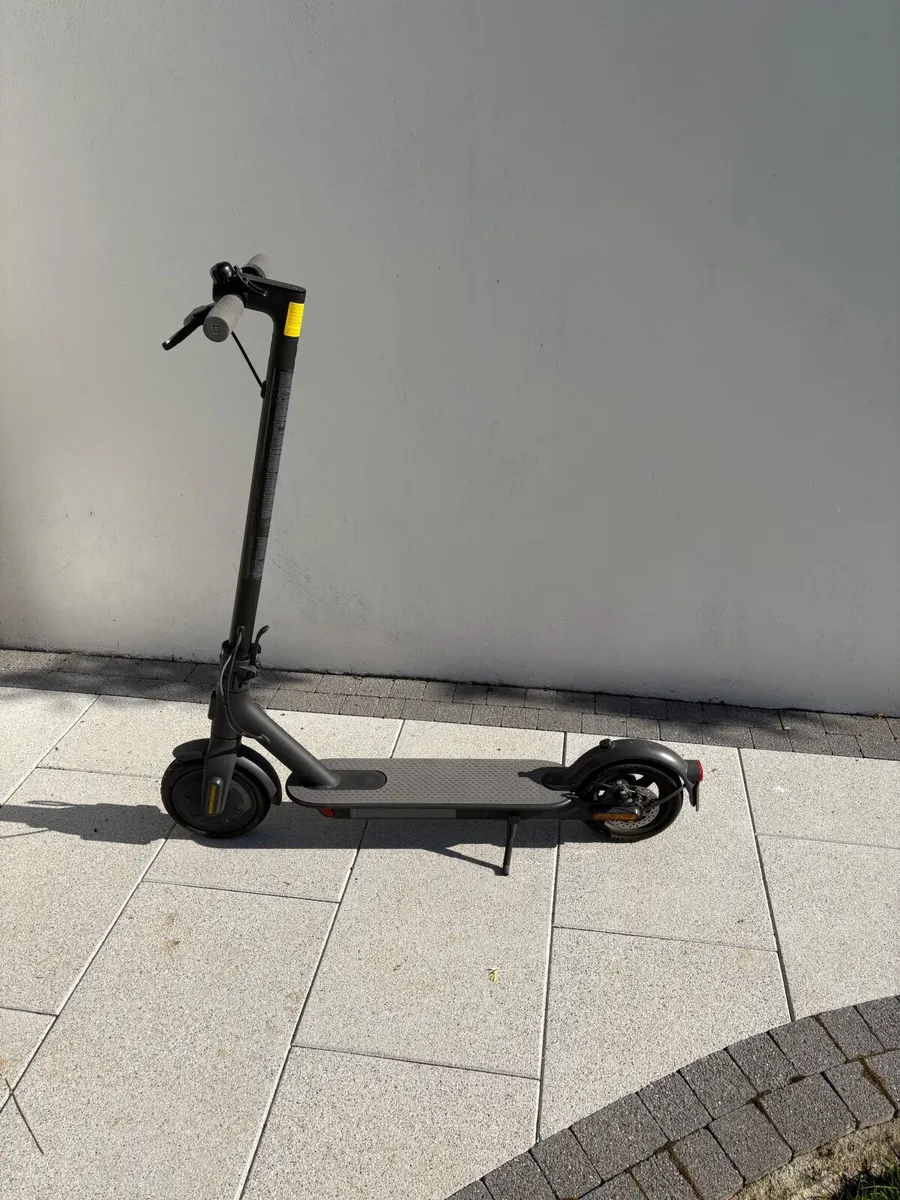 E scooter - Image 1