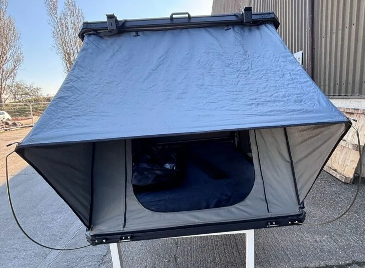 Ventura XL Aluminium Clamshell Roof Tent Full Kit - Image 3