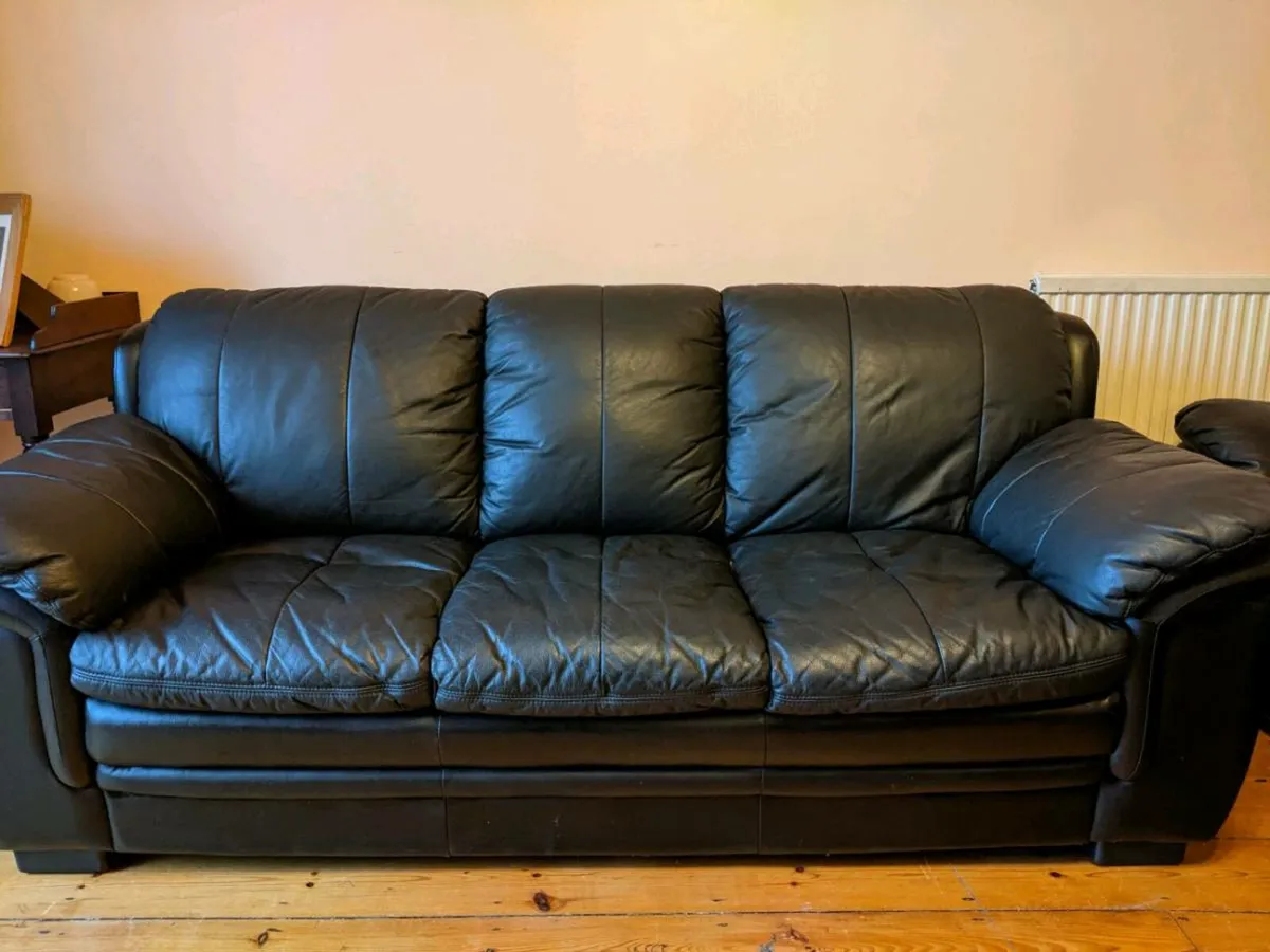 Black leather couch excellent condition - Image 1