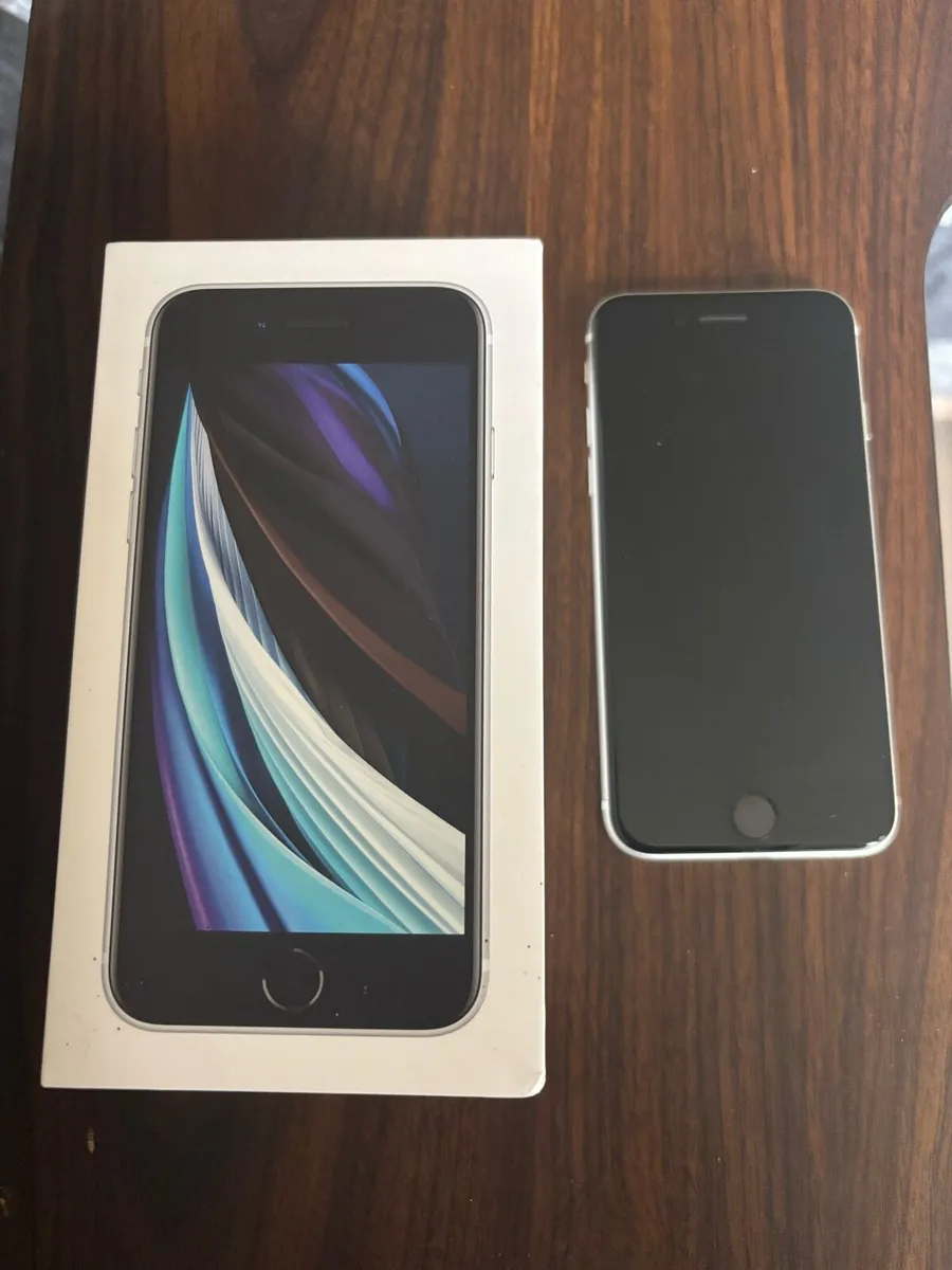 iPhone SE 2nd Generation - Image 3