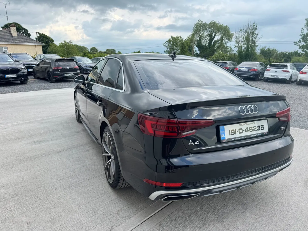 STUNNING AUDI A4 SLINE 40TDI AUTO - Image 4