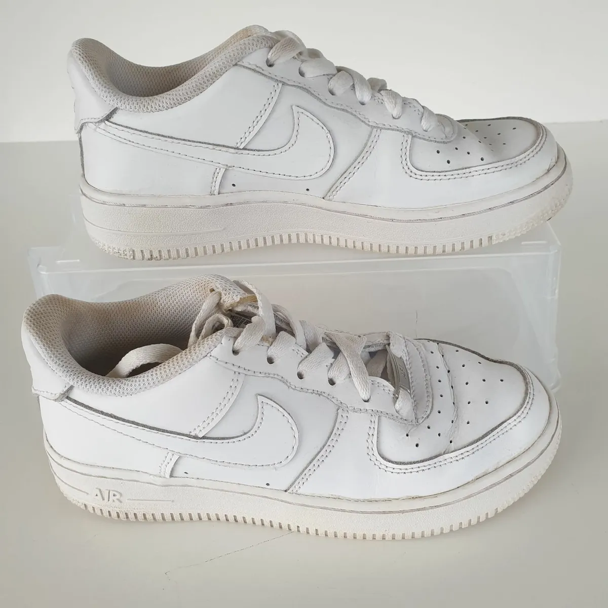 Nike air force 1 trainers triple white size 4 - Image 3