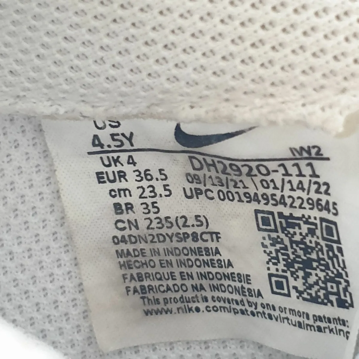 Nike air force 1 trainers triple white size 4 - Image 4