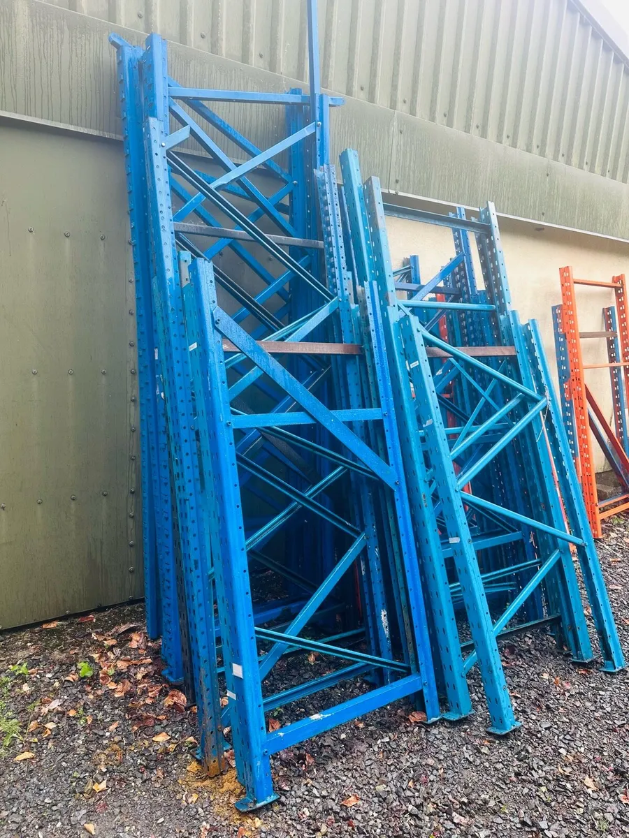 PALLET RACKING 100 CROSS BARS & 20 FRAMES JOB LOT - Image 3