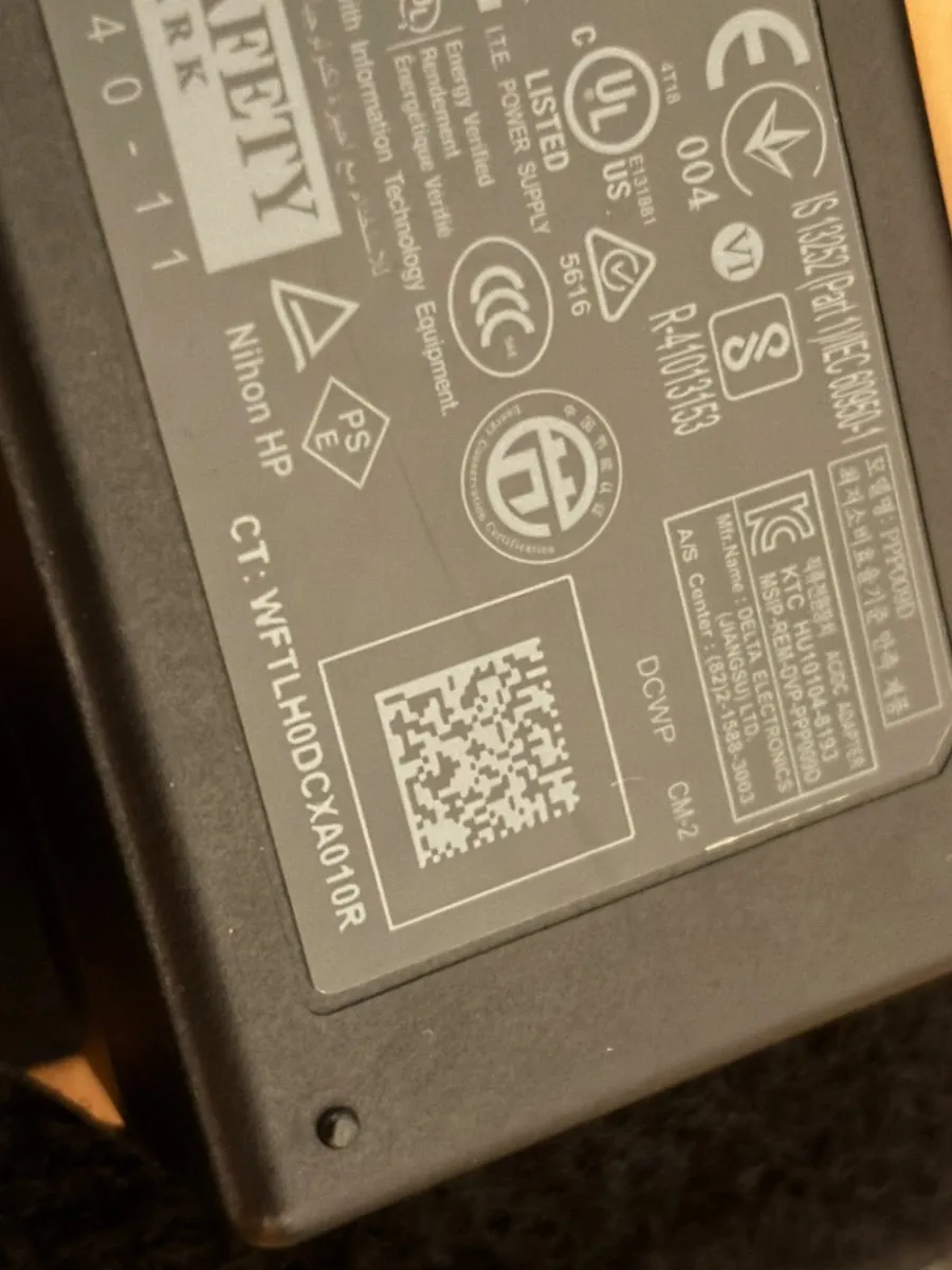 HP laptop charger - Image 1