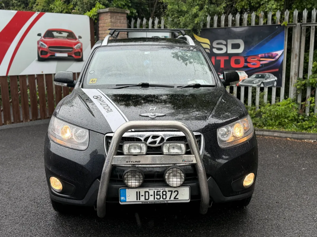 2011 Hyundai Santa Fe 2.0 2WD 7 SEATS - Image 3