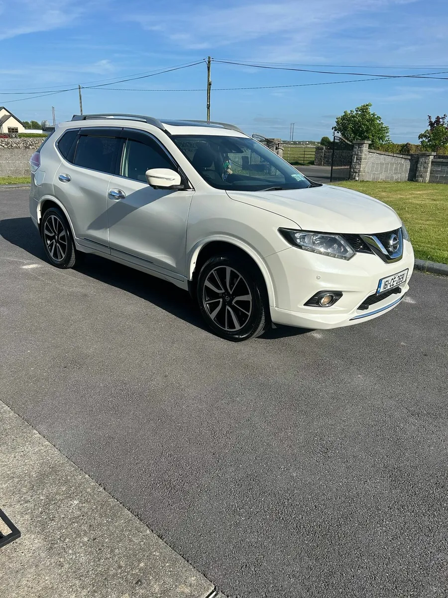 Nissan X-Trail Low km - Image 1