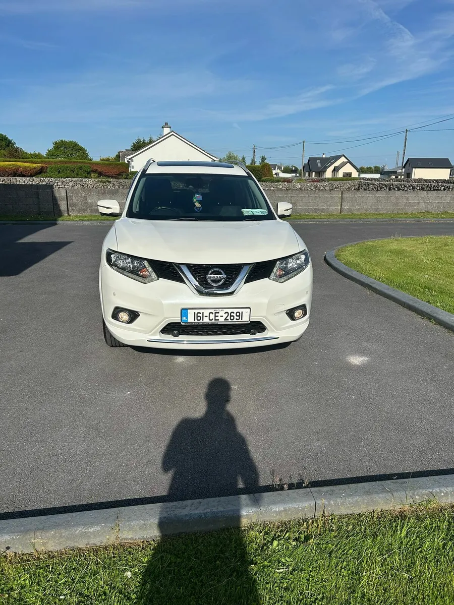 Nissan X-Trail Low km - Image 2