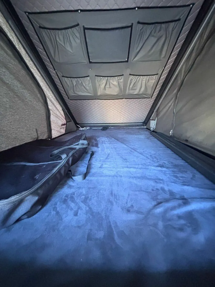 Ventura XL Aluminium Clamshell Roof Tent Full Kit - Image 4