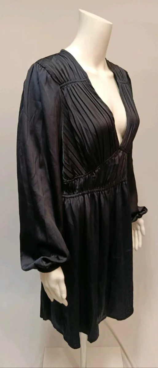 Navy dress - Image 2