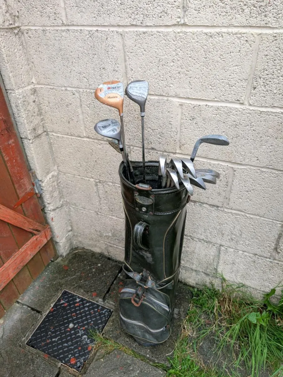 Adult Golf clubs 50 euro takes them tonight - Image 1